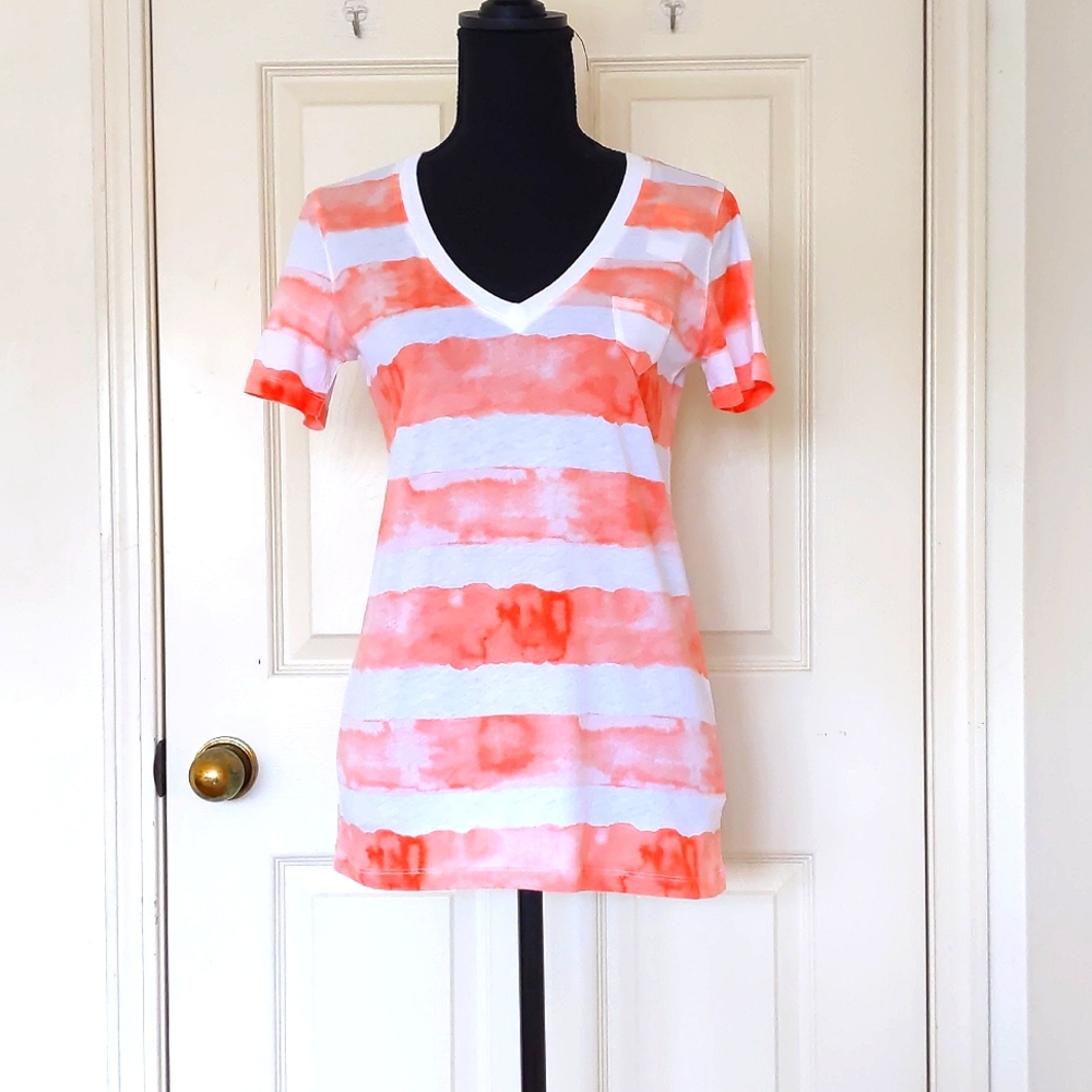 NWT. GAP 100% Pima Cotton V-Neck Orange Stripe Design Short Sleeve Tee.